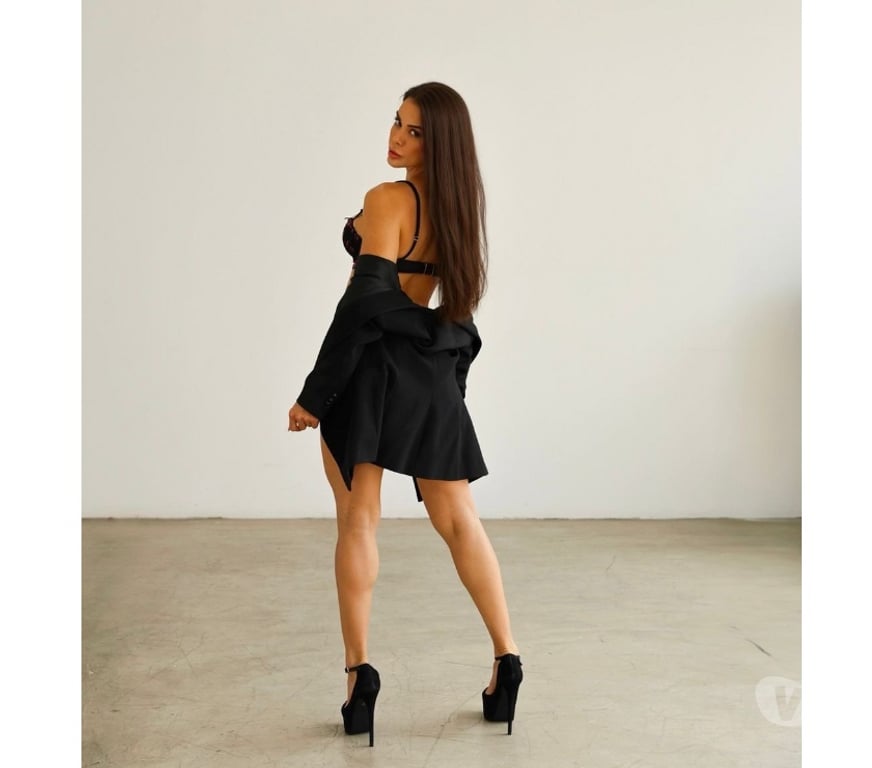 Escorts East London Beckton - East London - Photos for 🔱 Extravagant Brazilian Brunette Party Girl Beatriz 🔱