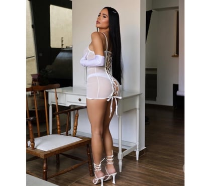 Escorts and Massages Canary Wharf Station East London - Photos for Brazilian Brunette Party Girl Tifany 💎