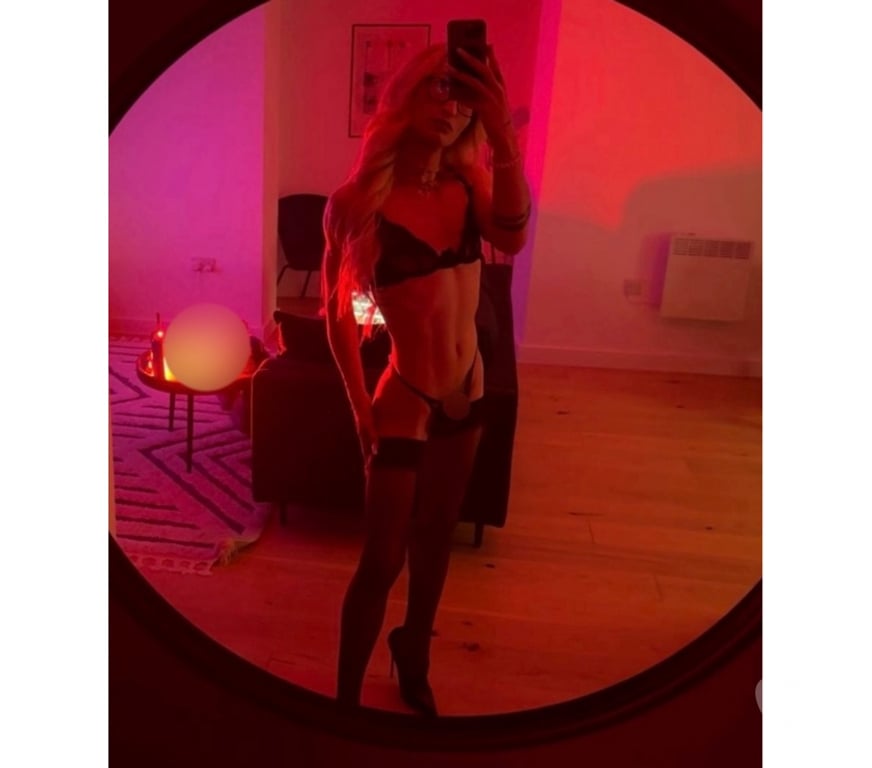 Trans Escorts West Midlands Birmingham - Photos for Brit Petite Maddie