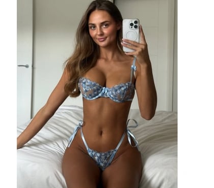 Escorts and Massages Dundee City Centre Dundee - Photos for MELISSA 🌸 PRETTY BRAZILIAN 🌸