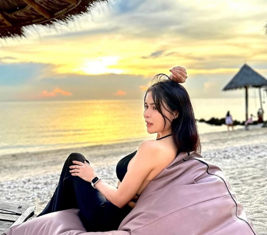 Escorts West Midlands Walsall - Photos for Thai independent nanny thailand🇹🇭