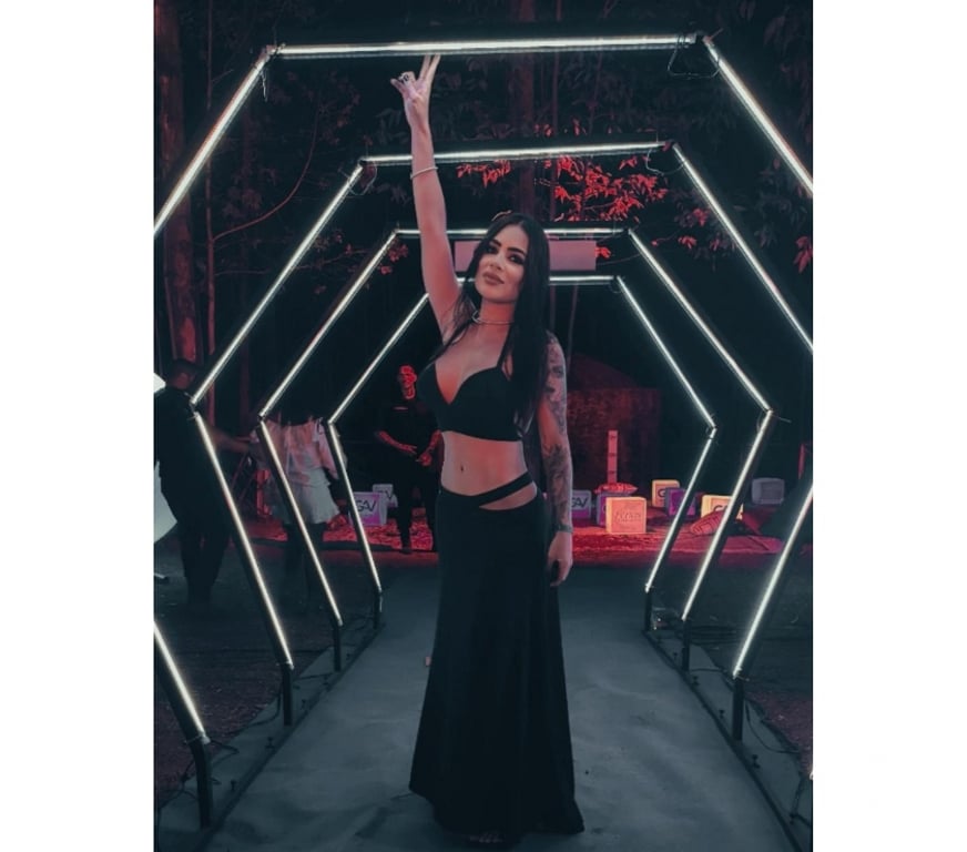 Escorts Cardiff Cardiff City Centre - Cardiff - Photos for Beatriz Hot Brazilian 🔥 VIP SERVICE 🥂 PARTY GIRL