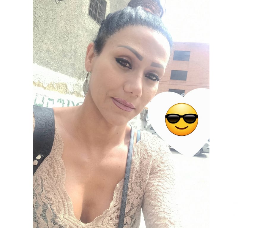 Trans Escorts Kent Canterbury - Photos for Feminine Juicy Smooth Model TRANS Girl With Hard TOY