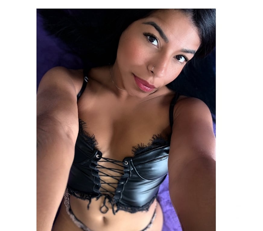 Escorts South East London Croydon - Photos for Melina Serafinn