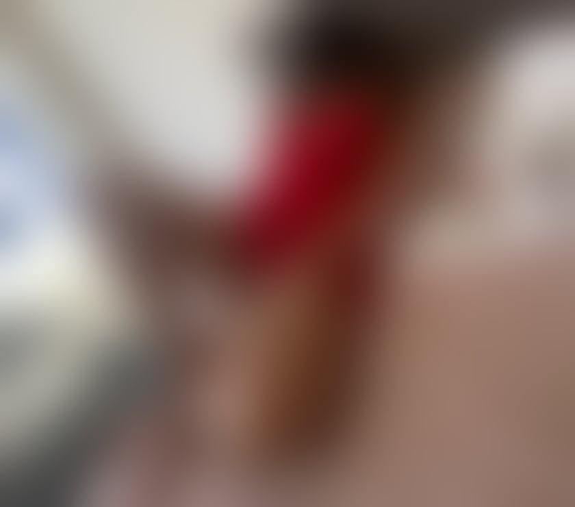 Escorts Surrey Runnymede - Photos for Couple 60 & 22 Years Old – Elegance, Discretion, and Great