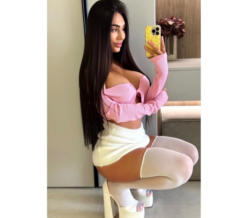 Escorts Hertfordshire North Hertfordshire - Photos for 🌺Fresh arrival 💥• Stunning look 🌺•