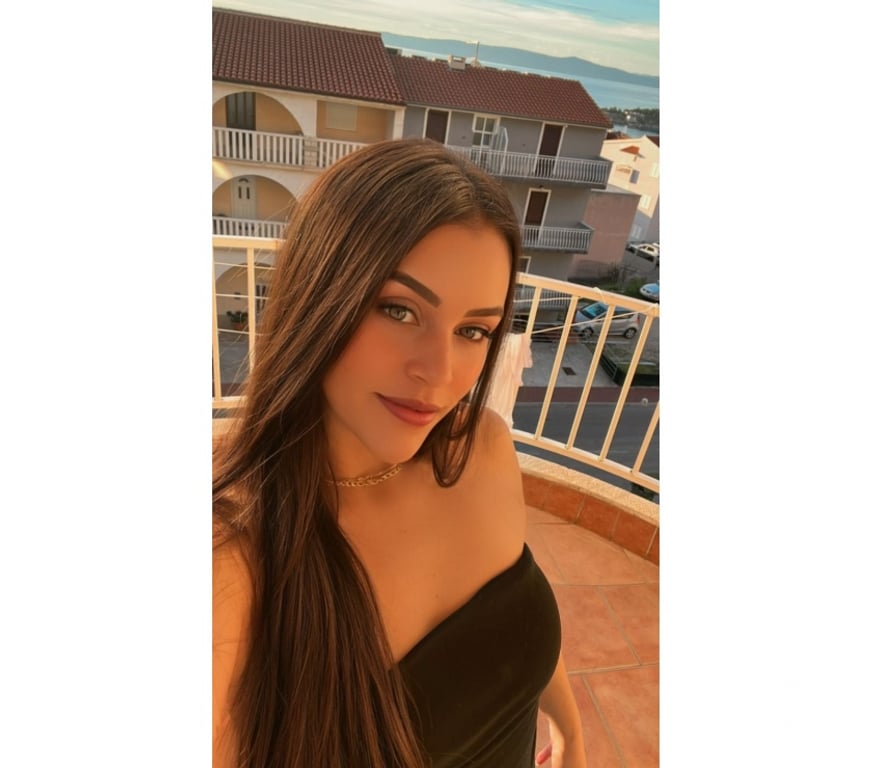 Escorts South West London Wandsworth - South West London - Photos for Wandsworth–Clapham Junction 👑 A Whispering Dream