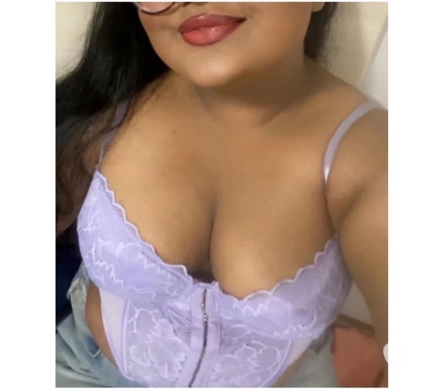 Escorts West London Euston - West London - Photos for Punjabi addict 🔥 curvy tease 💦 BJ queen