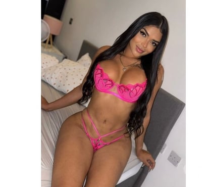 Escorts Sheffield City Centre Sheffield - Photos for Sara is new in town 💯❤️