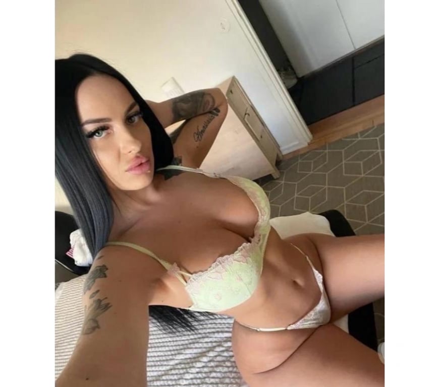 Escorts Hertfordshire Dacorum - Photos for RUBY 🦶FETISH🍑PARTY-STRAPON🍆