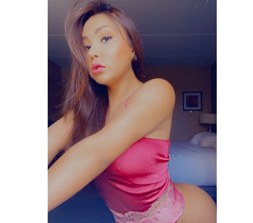 Trans Escorts West Yorkshire Leeds - Photos for ISABELLA ARGENTINA🇦🇷Visiting LEEDS 15 to 22 December