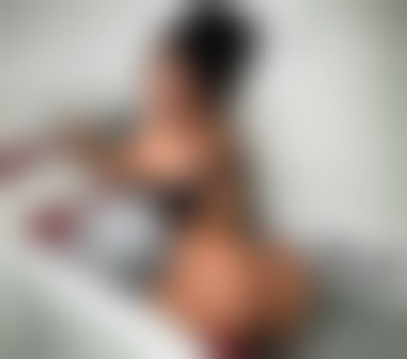 Trans Croydon Croydon - Photos for Scarlett she's back