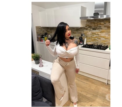 Photos for Antonella hot 🔥