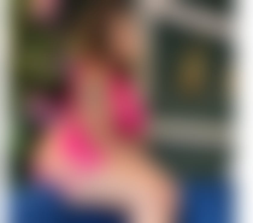 Escorts Warwickshire Stratford-on-Avon - Photos for BEAUTY JULIE✨ A PEPPER🌶️PARTY GIRL🥳