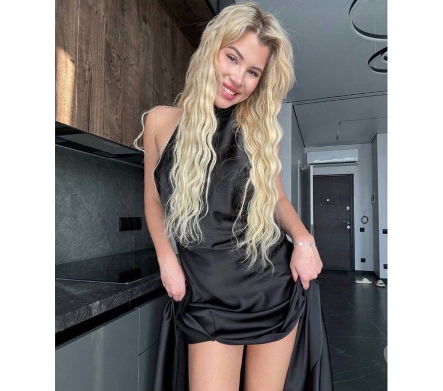 Escorts Greater Manchester Wigan - Photos for PARTY GIRL🍾BEST SERVICES