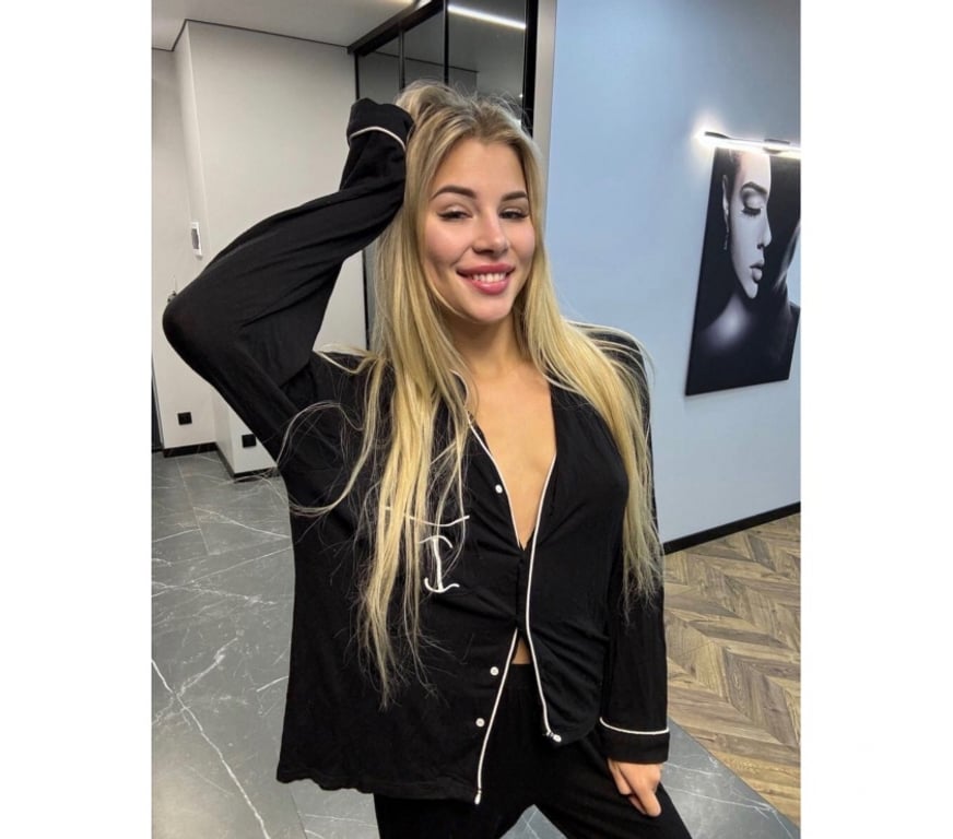 Escorts Greater Manchester Wigan - Photos for PARTY GIRL🍾BEST SERVICES