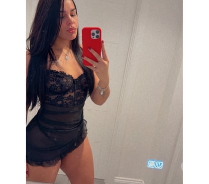 Photos for Elloa Natural Latina ❤️‍🔥😏