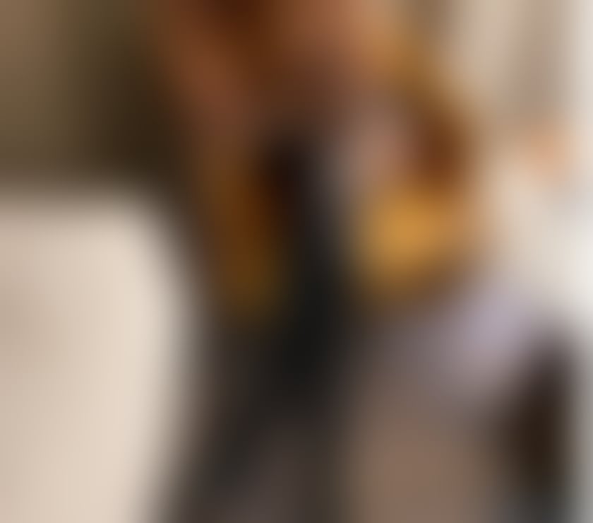 Escorts Tyne and Wear Sunderland - Photos for Allure K Busty Elegant Mature Sexy Lady