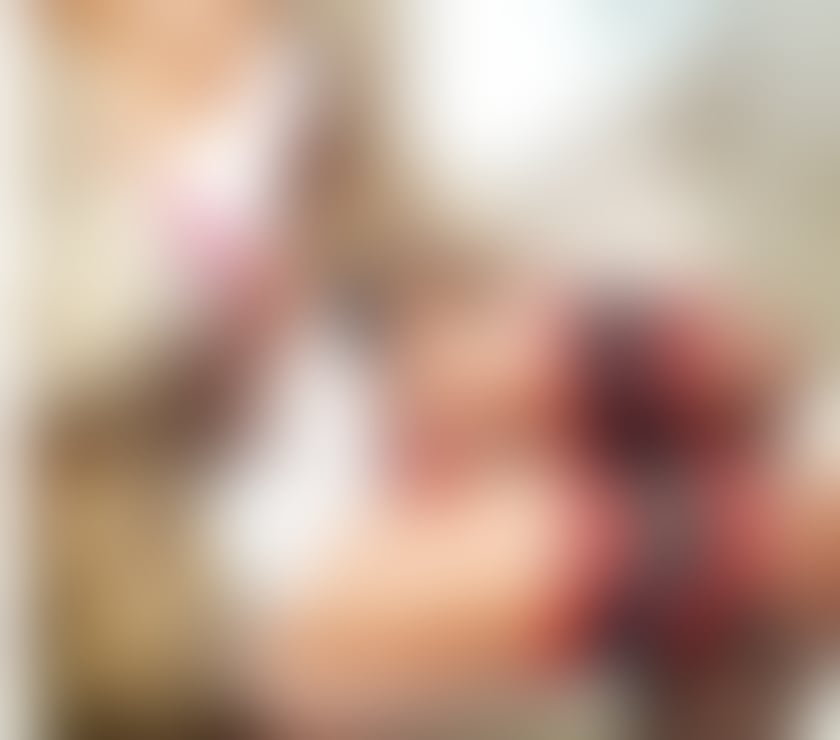 Escorts Tyne and Wear Sunderland - Photos for Allure K Busty Elegant Mature Sexy Lady