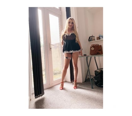 Escorts and Massages Hemel Hempstead Dacorum - Photos for Ella Lovely Natural Blonde