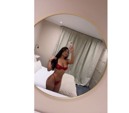 Escorts Reading Town Centre Reading - Photos for MELL PARTY GIRL BIG ASS 😋🍑🫦