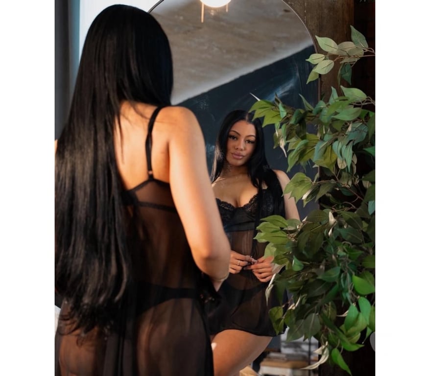 Escorts South Yorkshire Sheffield - Photos for Julhy NEW IN TOWN ❤️‍🔥💯 FESTIVE GIRL.