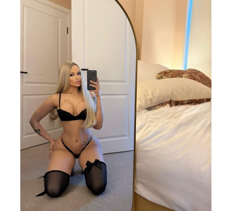Escorts West Midlands Birmingham - Photos for Laura Brazilian PARTY GFE ✨
