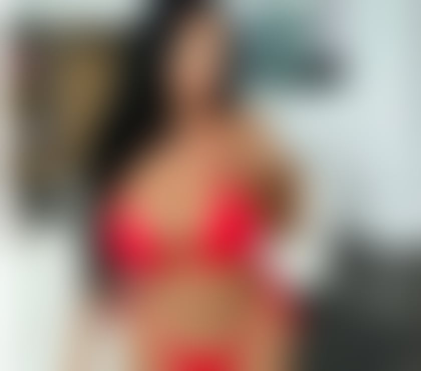  Escorts Kingston Upon Thames Town Centre Kingston upon Thames - Photos for Ariana🍑Party girl 🥂Wet and horny 💦