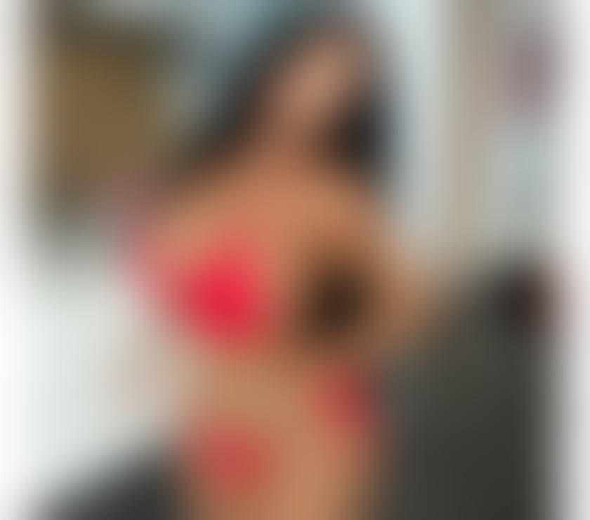 Escorts South West London Kingston upon Thames - Photos for Ariana🍑Party girl 🥂Wet and horny 💦