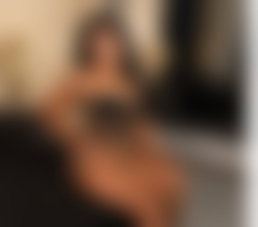  Escorts Newport City Centre Newport - Wales - Photos for 🎀 EXOTIC CARAMEL BEAUTY IN BOW🎀LUSCIOUS CURLS & SWEET