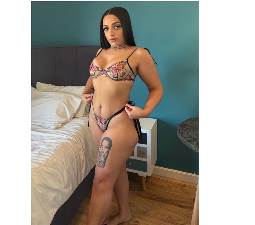 Escorts South East London Bromley - Photos for VICKY🇧🇷GFE🫦PARTY GIRL💃NO RUSH 🧭