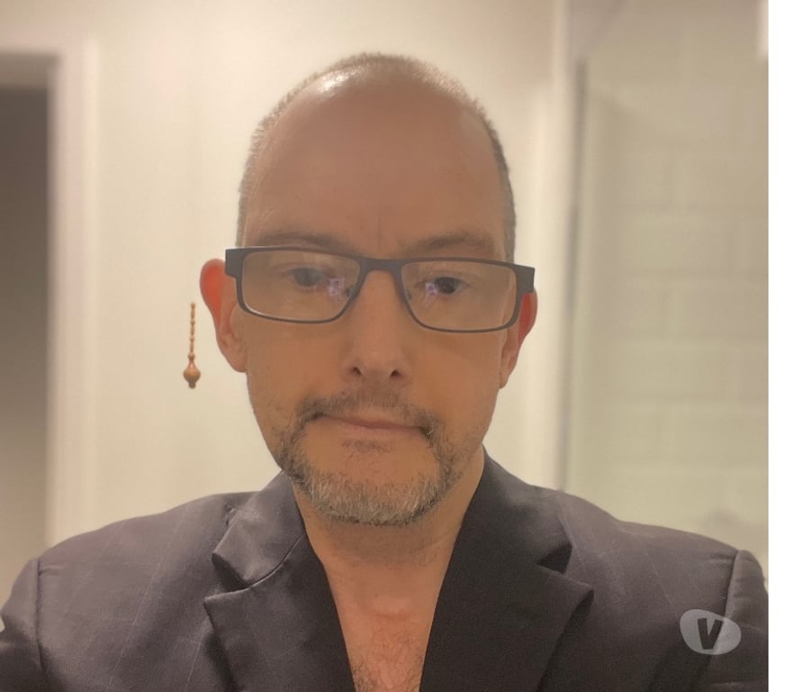 Local Swingers Surrey Waverley - Photos for A bi curious guy is happy to watch and learn bi ways