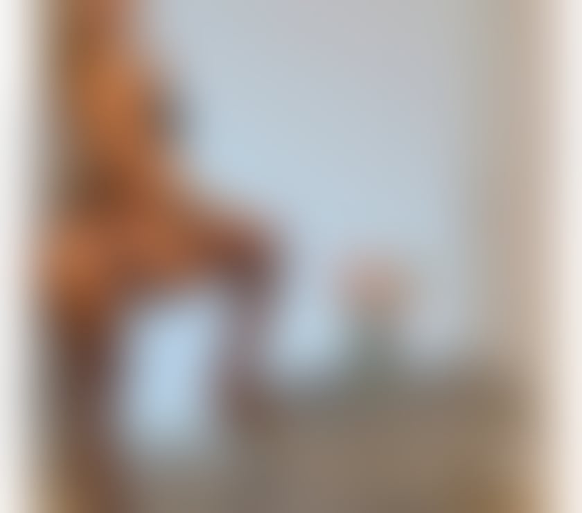 Escorts and Massages Victoria Central London - Photos for Sarah blonde - sexy massage - mutual touching