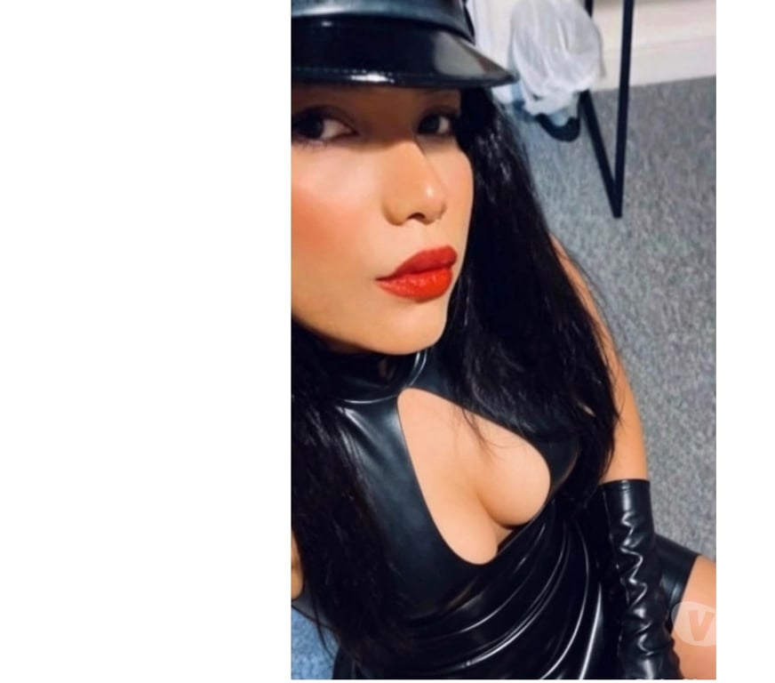 Escorts Surrey Guildford - Photos for Mistress Meduza 3 Day in City BDSM DOMINATION WS