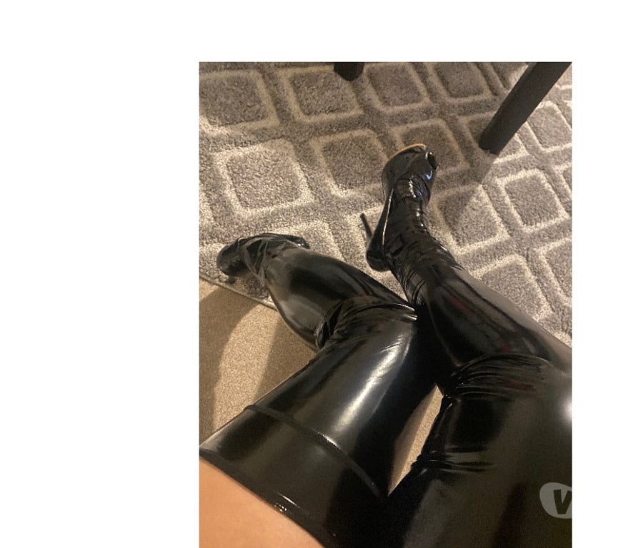 Escorts Surrey Guildford - Photos for Mistress Meduza 3 Day in City BDSM DOMINATION WS