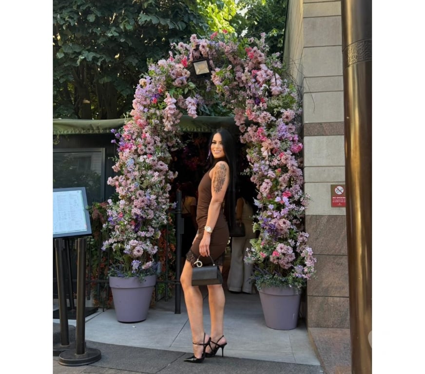 Escorts East London Highams Park Station - East London - Photos for IG9 Bianca 💎 Italian 27 - Chigwell IG7 🌷 24H IG10
