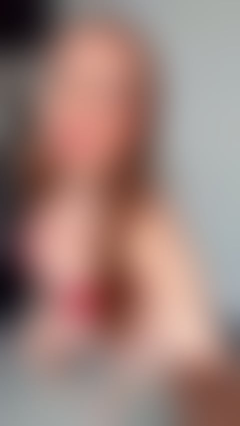 Escorts South East London Elephant & Castle Station - South East London - 