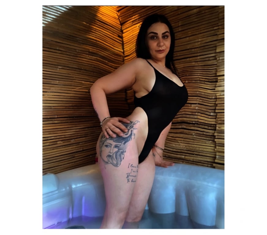 Escorts Nottinghamshire Newark and Sherwood - Photos for 🍑 Party girl 🥂 WET and HORNY 💦ONLY OUTCALL💎