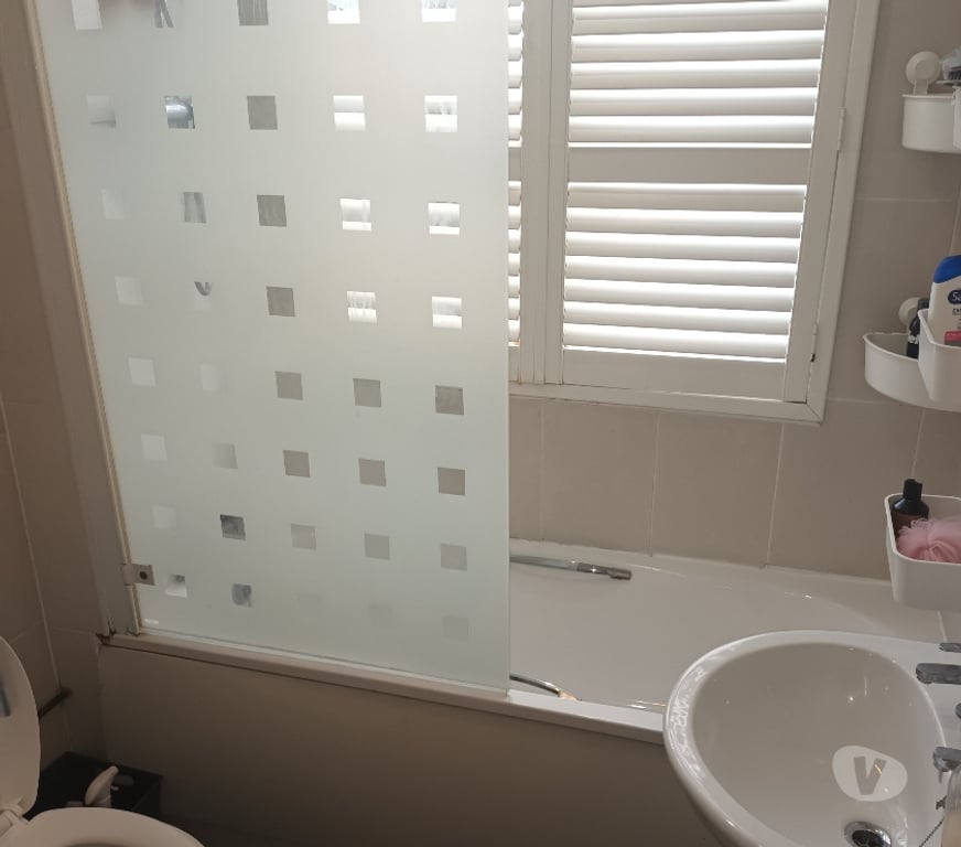 room to let Bedfordshire Luton - Photos for Large double room available