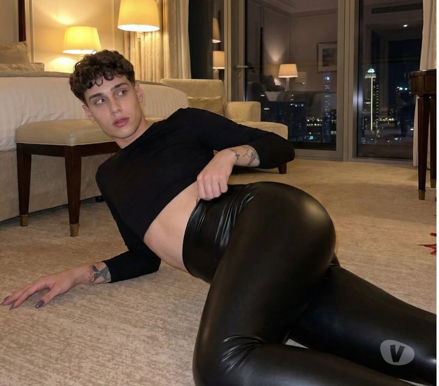  Gay massage West London Kensington (Olympia) Station - West London - Photos for 🔥Fernando twink🔥