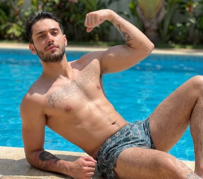 Gay Escorts Kensington (Olympia) Station West London - Photos for Discreet heat 🔥