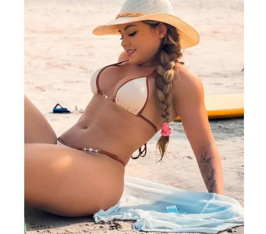 Escorts Devon Torbay - Photos for Scarlett Hot 💋 Party Girl 🍑🥂🍸🍾