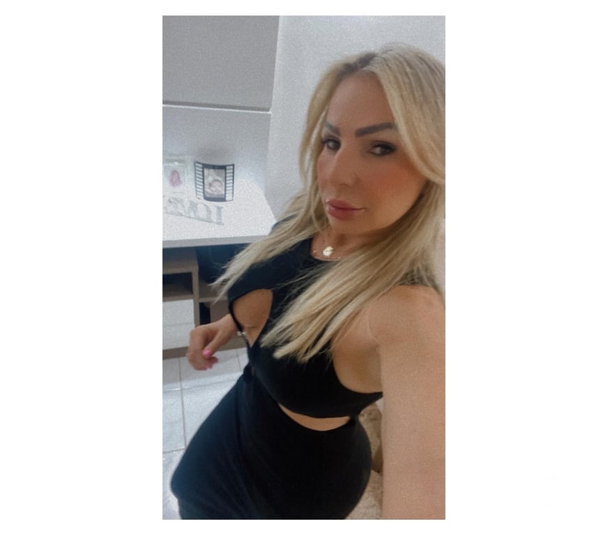 Escorts Essex Harlow - Photos for 🔥 WhatsApp ME FOR PICTURES 🔞 BRUNA BLONDE 🎊