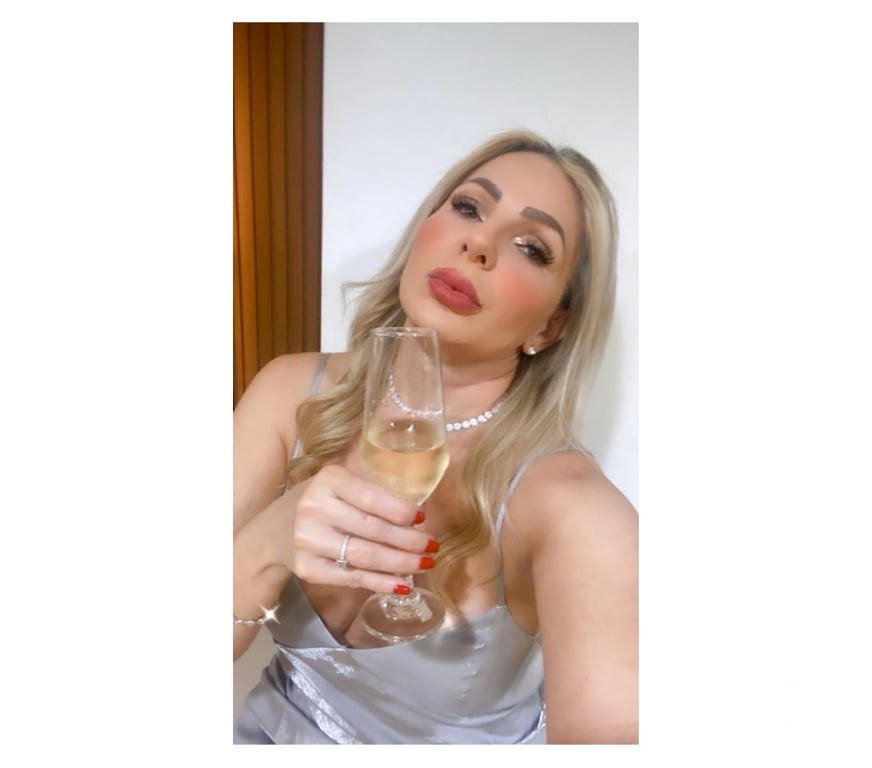 Escorts Essex Harlow - Photos for 🔥 WhatsApp ME FOR PICTURES 🔞 BRUNA BLONDE 🎊
