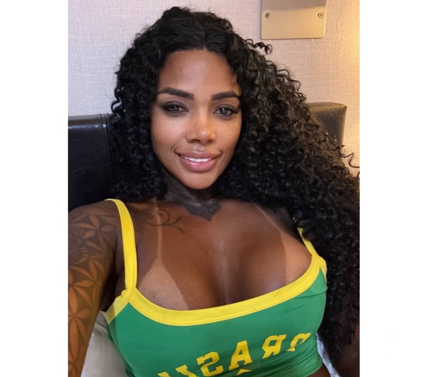 Escorts Cheshire West and Chester Chester - Cheshire West and Chester - Photos for Bella Brazilian 🇧🇷 the best hot service ❤👅🔝