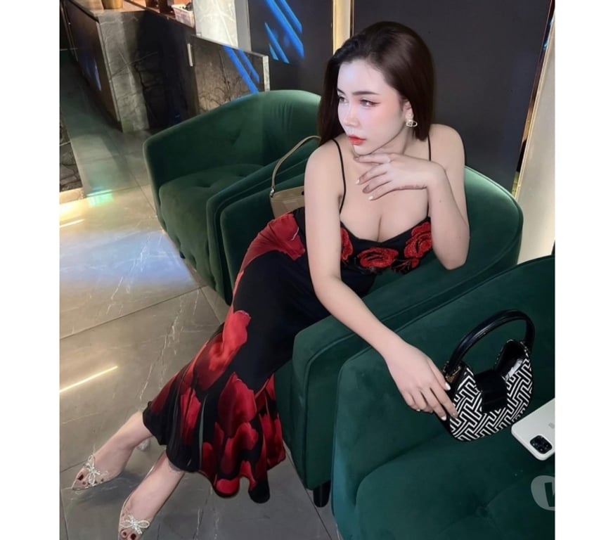 Escorts South West London Fulham Broadway Station - South West London - Photos for Nana your Thai dessert 🧁🌺