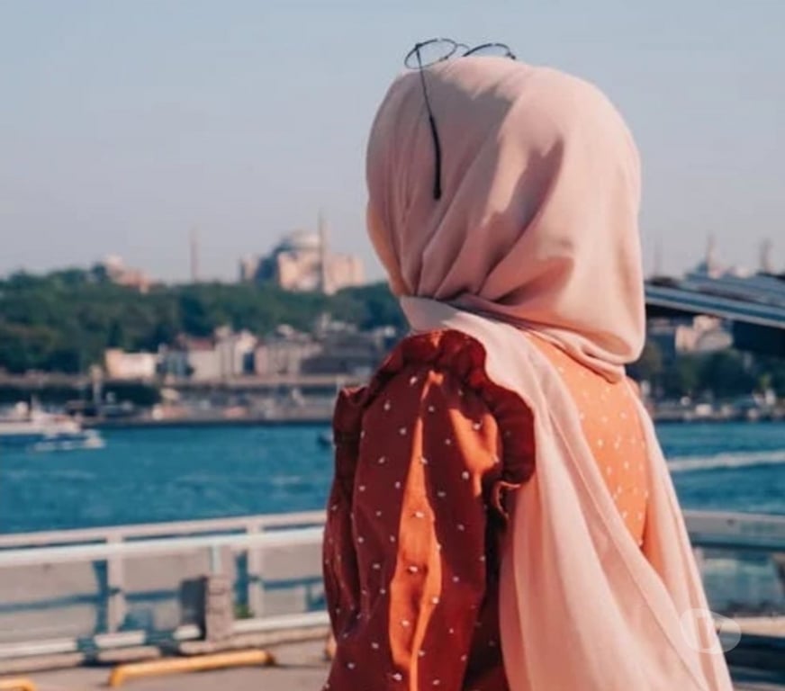 Escorts East London Stratford Station - East London - Photos for Hijabi girl in London