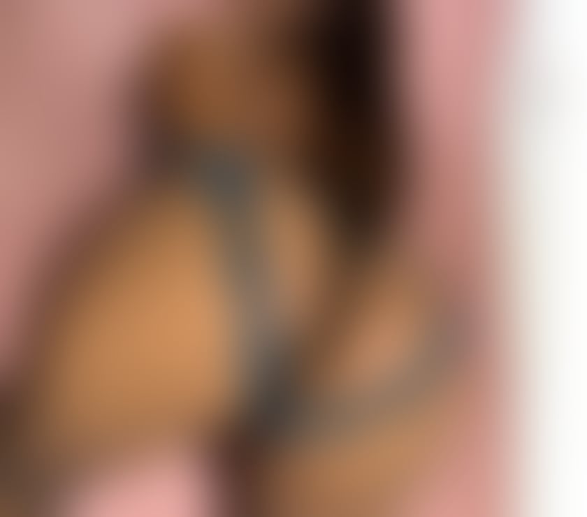 Escorts Greater Manchester Manchester - Photos for Hot young lady offers companionship and a great time. If you