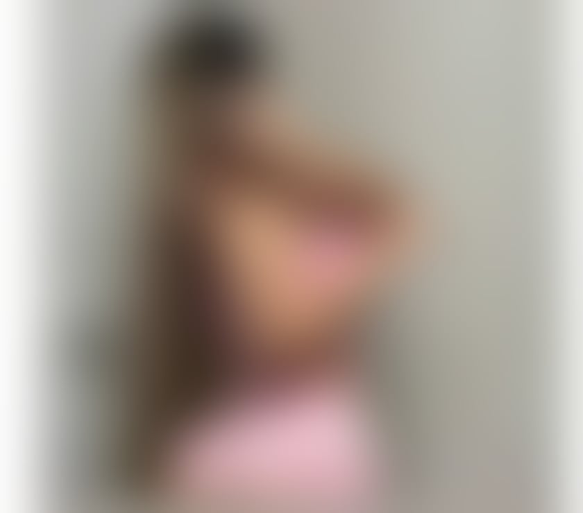 Escorts Peterborough Peterborough City Centre - Peterborough - Photos for 🎊Mia new in town Brazilian🔥Party girl 🎉🥳🎊