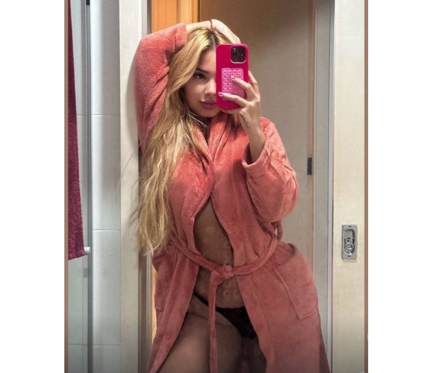 Escorts Peterborough Peterborough City Centre - Peterborough - Photos for 🎊Mia new in town Brazilian🔥Party girl 🎉🥳🎊